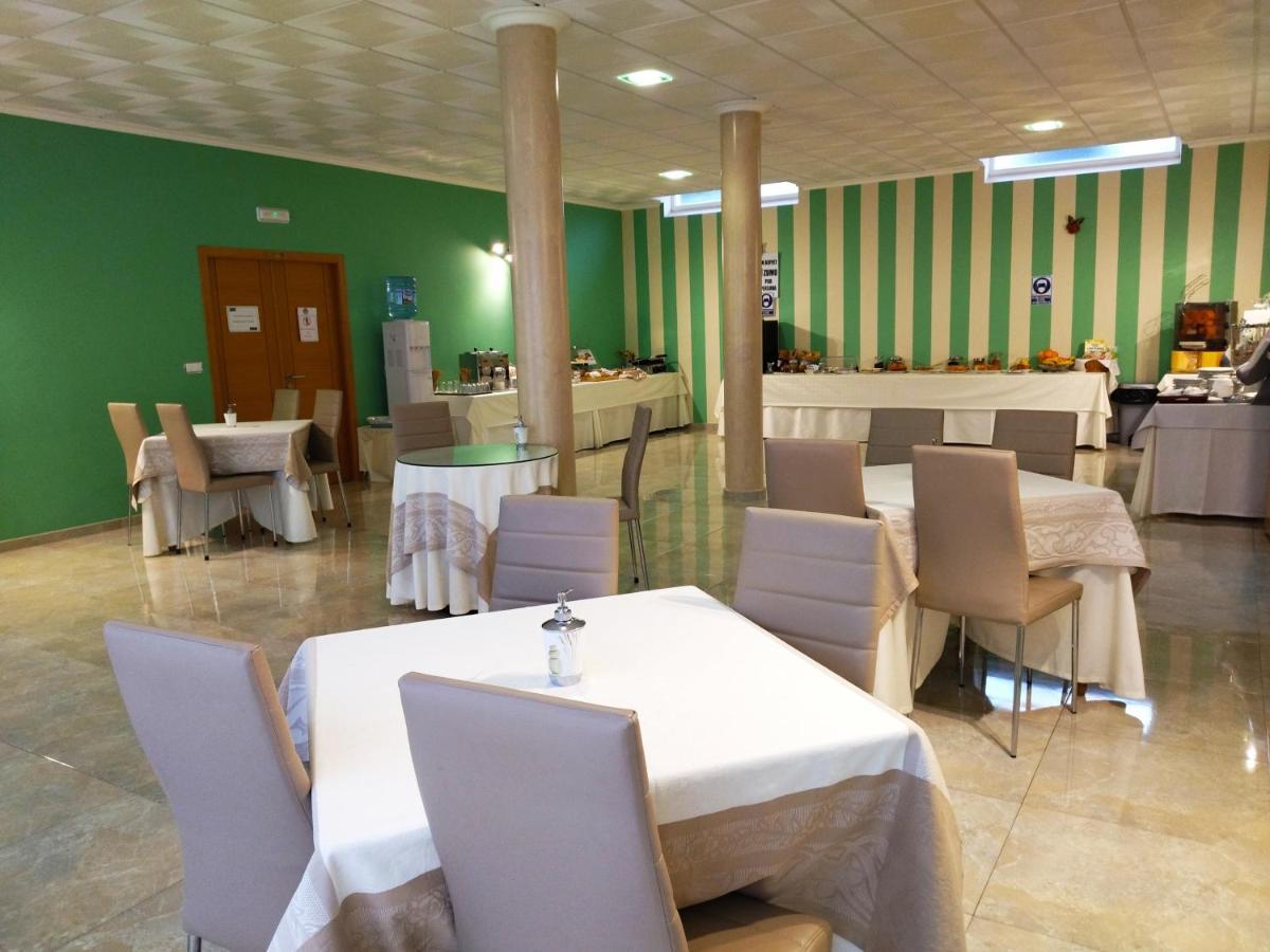 Playa Compostela Hotel