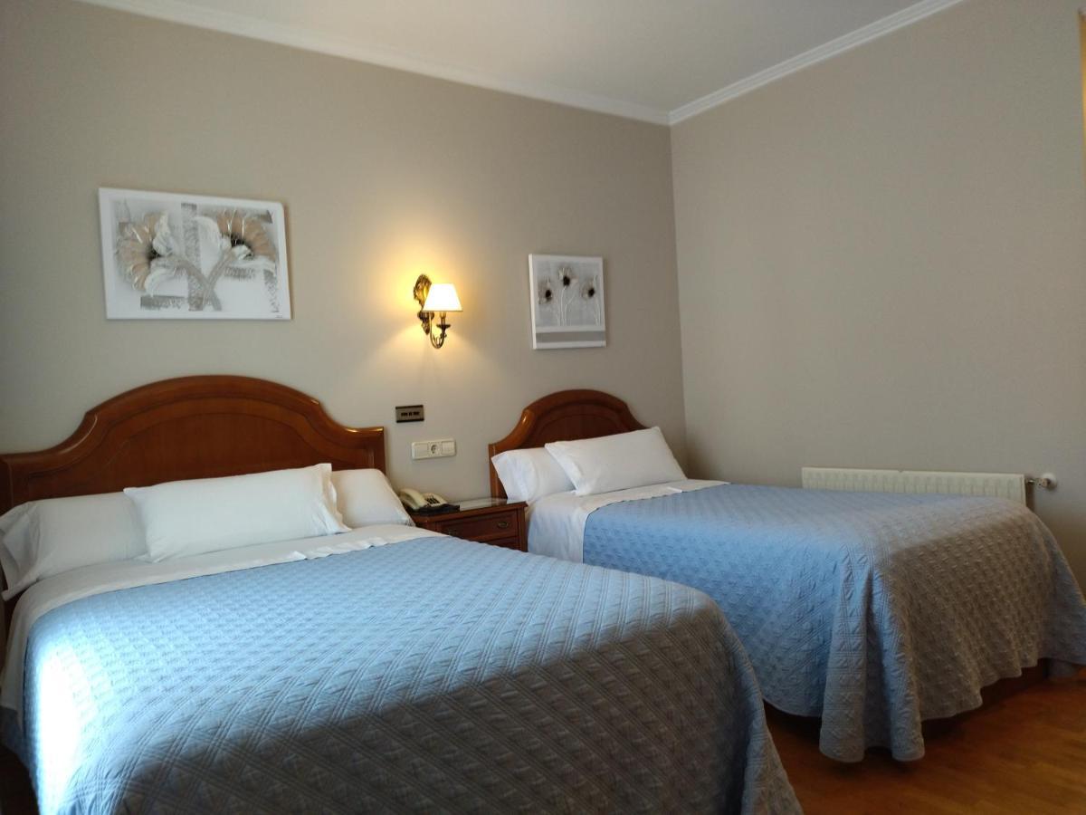 Playa Compostela Hotel 3*