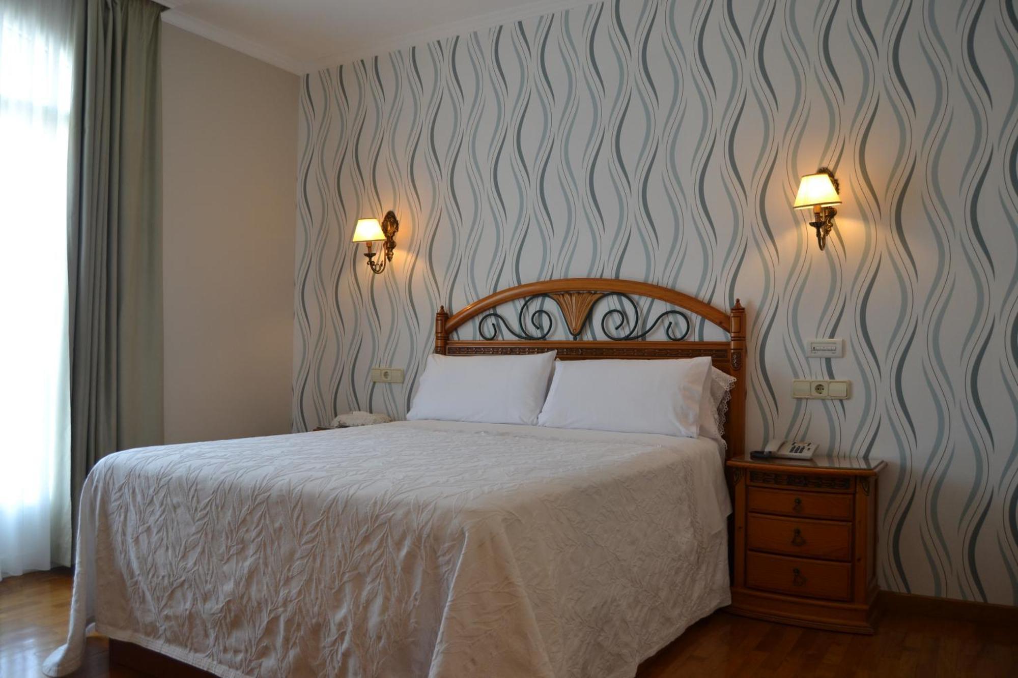 Playa Compostela Hotel 3*