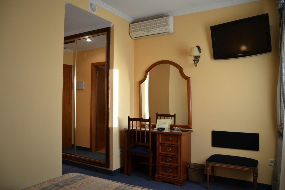 Hotel Playa Compostela 3*
